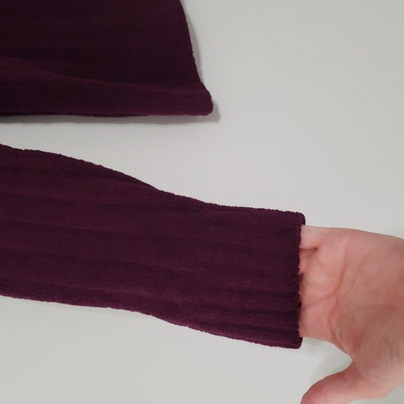 Royal Robbins Women Turtleneck Sweater Small Purple Wine Merlot Outdoor Soft - Picture 4 of 10